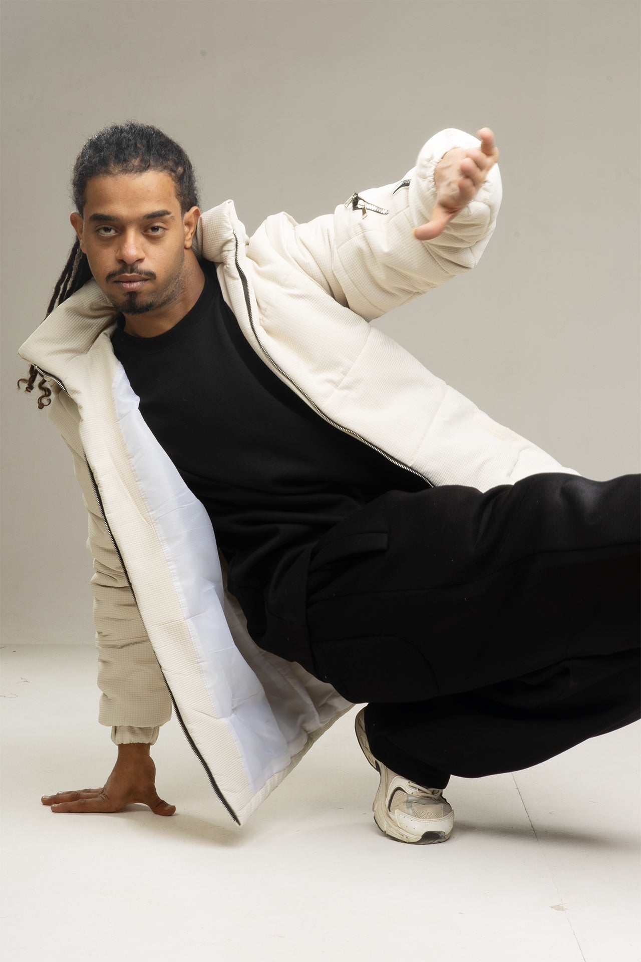 Beige Puffer vest/jacket squared