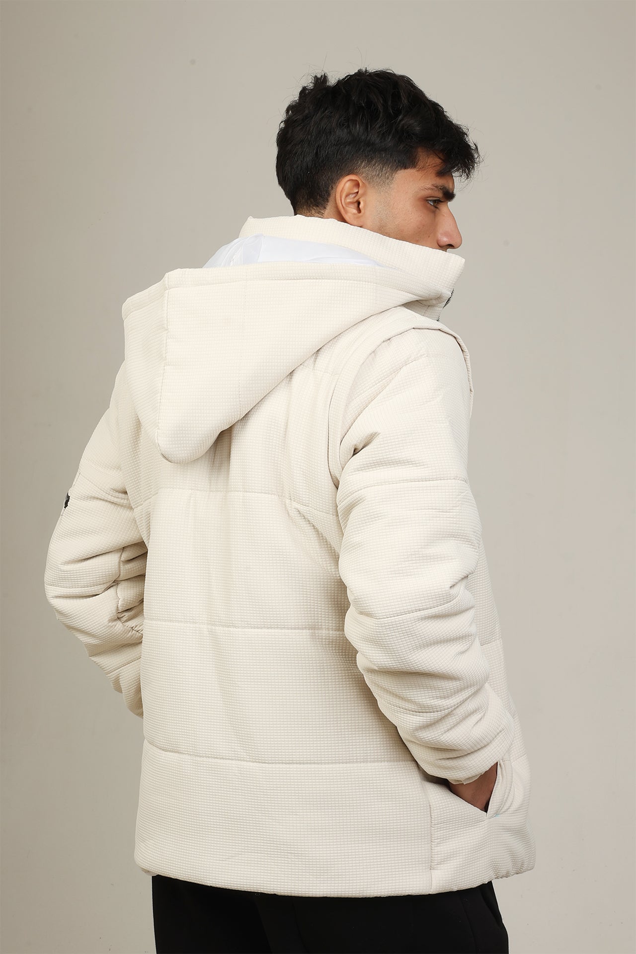 Beige Puffer vest/jacket squared